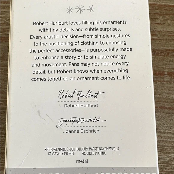 Hallmark Keepsake Sand Dollar Ornament in Metal - Picture 3 of 5